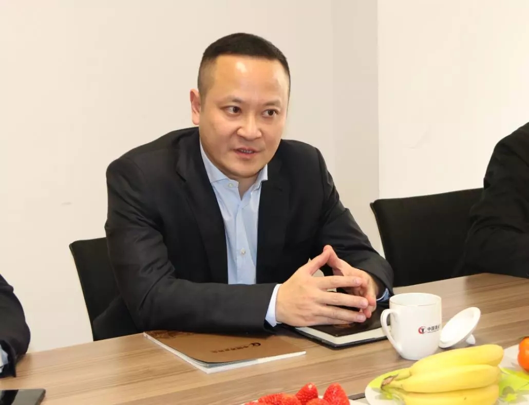 五粮液集团副董事长邹涛一行到访协会,共话老酒市场发展